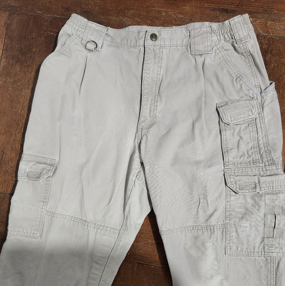 5.11 Tactical Series 74251 Men's Utility Pants Khaki color Size 36 X 30 - Picture 3 of 6